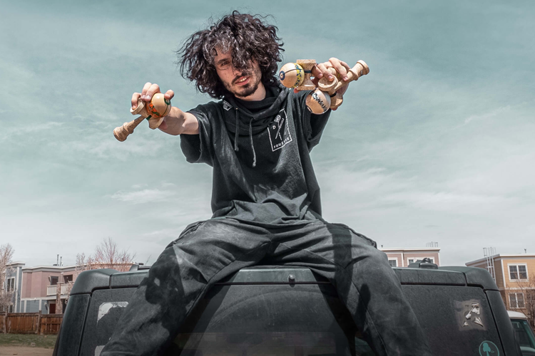 Cum să vă alegeți prima kendama? Prezentare generală a ofertei kendam KROM