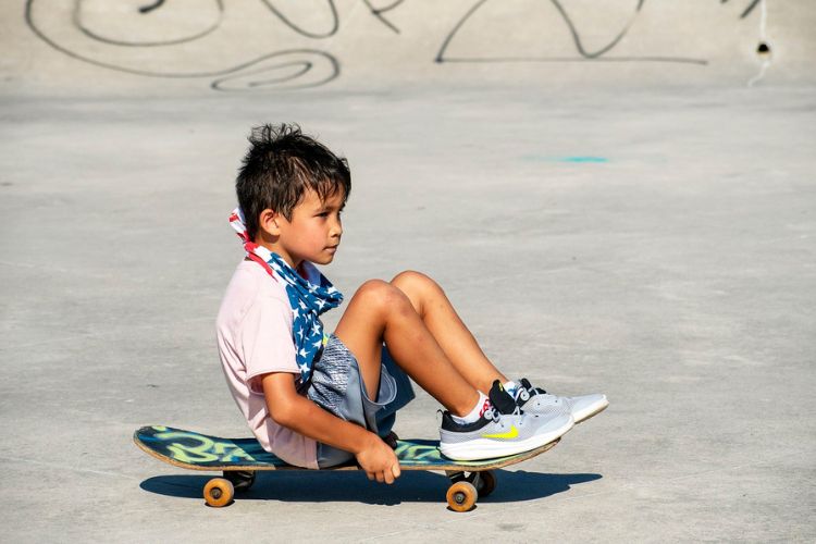 Cum să alegeți un skateboard pentru vârsta copilului dvs? Un ghid simplu