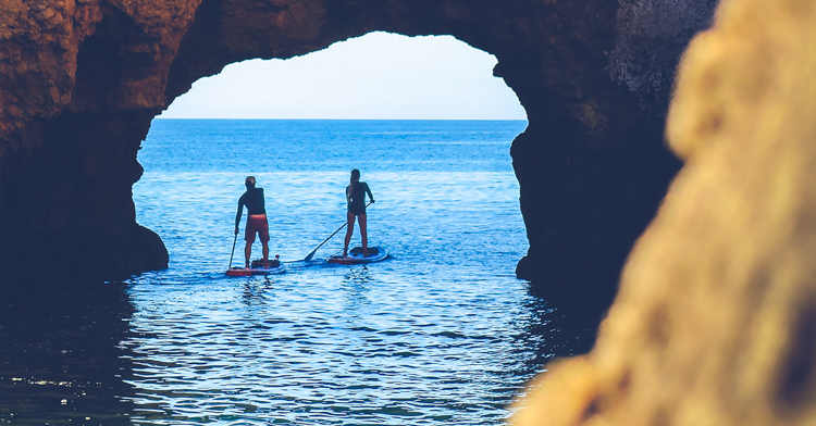 Cum începeți să practicați paddle boarding?