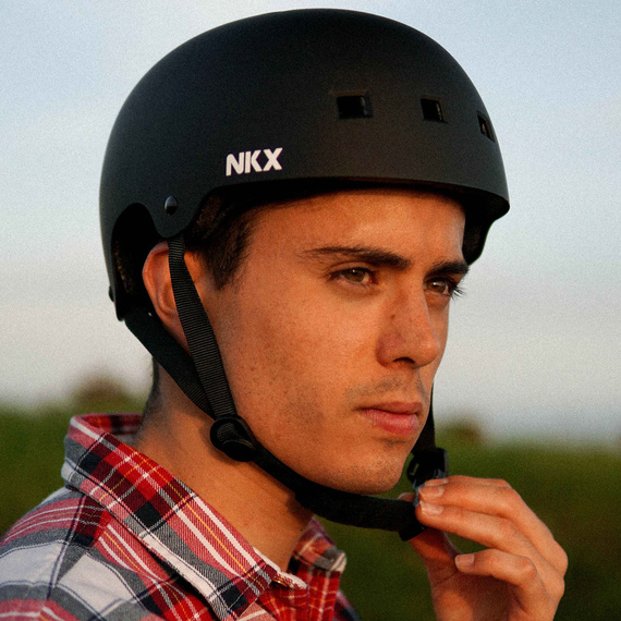 NKX Brain Saver BCG Cască de skateboarding negru și verde