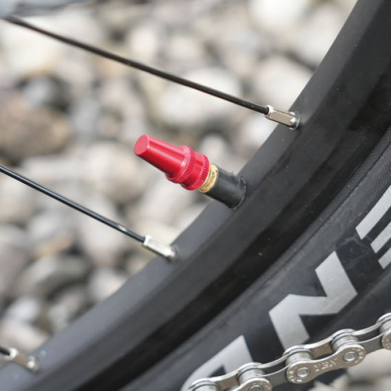 Lekki rower dla dzieci KUbikes 24S DISC Turkusowo-Czerwony