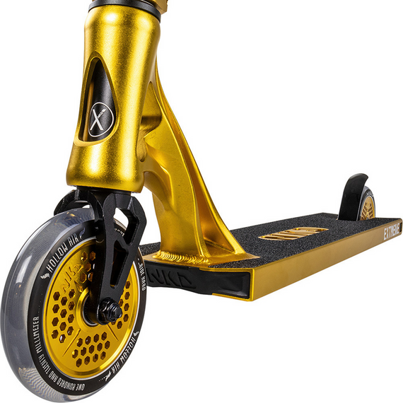 Performanță Scooter mare aluminiu ușor ghidon larg și platformă NKD Extreme Goldanodized wys. 91 cm