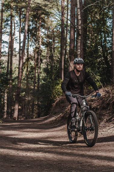 Mănuși pentru biciclete REKD Status XL Blue