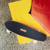 Cruiser GLOBE Blazer Eames Play skateboard 66 cm
