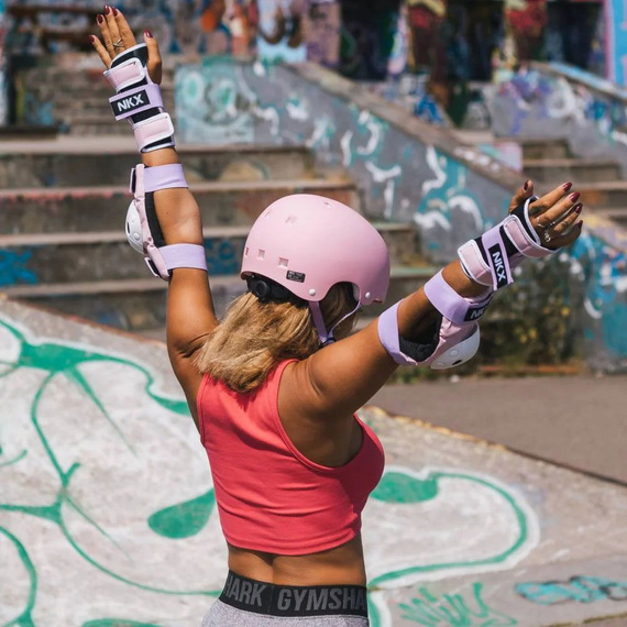 NKX Brain Saver Cască de skateboard roz și violet