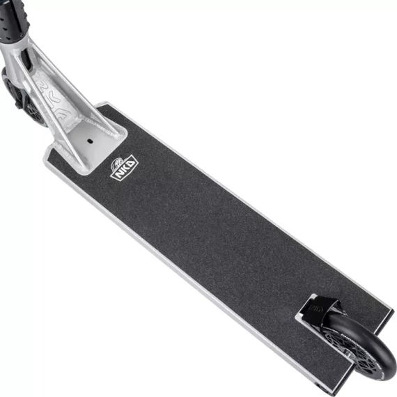 Scuter stradal din aluminiu de înaltă performanță. 93 cm Light NKD UFO Silver/Raw