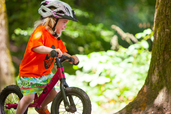 Bicicletă ușoară de cross-country pentru copii KUbikes 12 Green