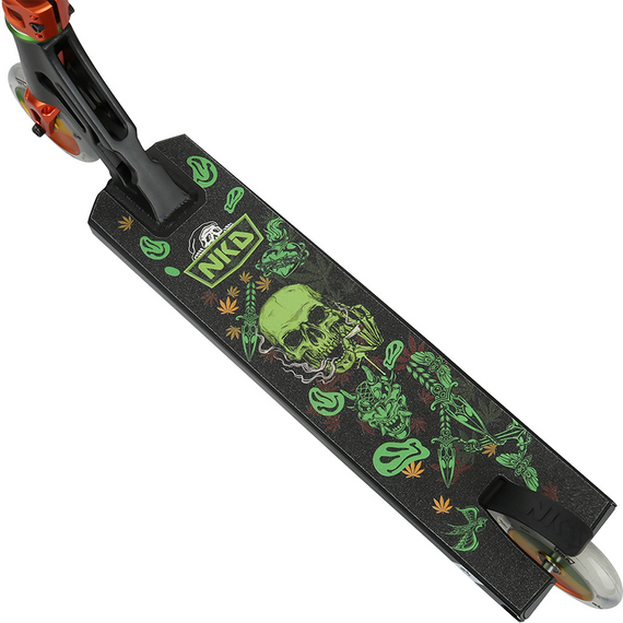 Scuter de înaltă performanță NKD Nitro Street Rasta. 91 cm