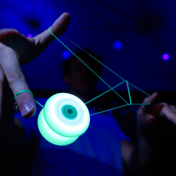 YoYoFactory Spinstar GLOW Fluorescent Light-up Yoyo