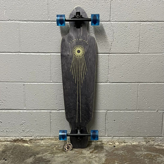 Longboard LandYachtz Battle Axe Space Rock negru 96.5 cm 