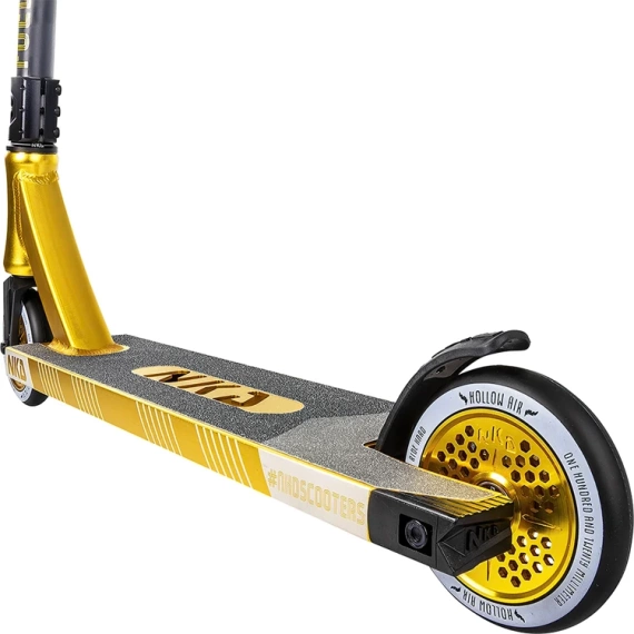 NKD Fuel Lightweight Street Performance Scooter Gold Wys. 84 cm