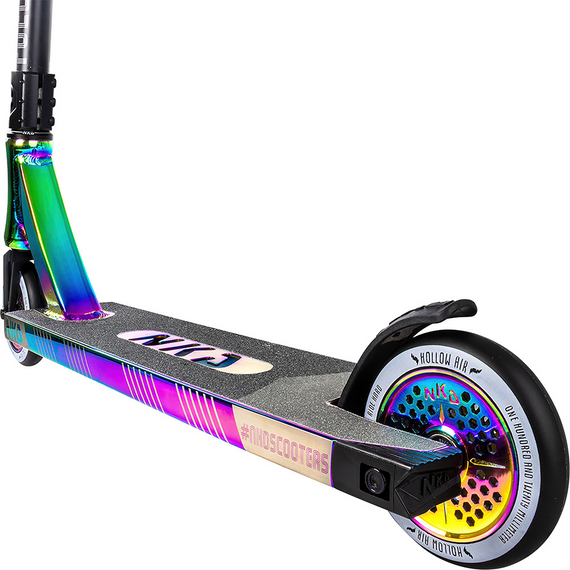 NKD Fuel Lightweight Street Performance Scooter Rainbow wys. 84 cm