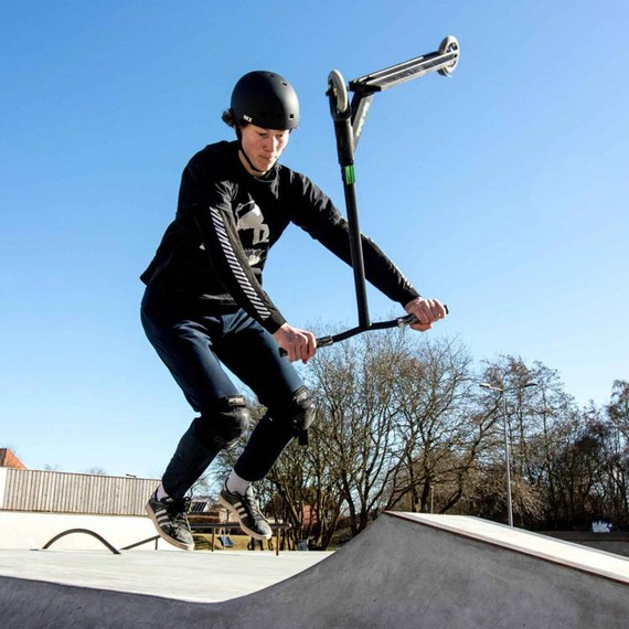 Story High Roller Scooter de performanță roz Wys. 84 cm
