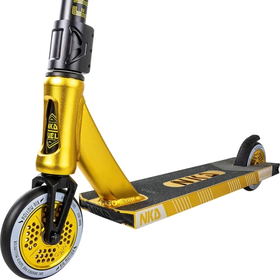 NKD Fuel Lightweight Street Performance Scooter Gold Wys. 84 cm