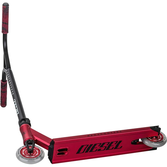 NKD Diesel Stunt Scooter roșu/negru 87 cm