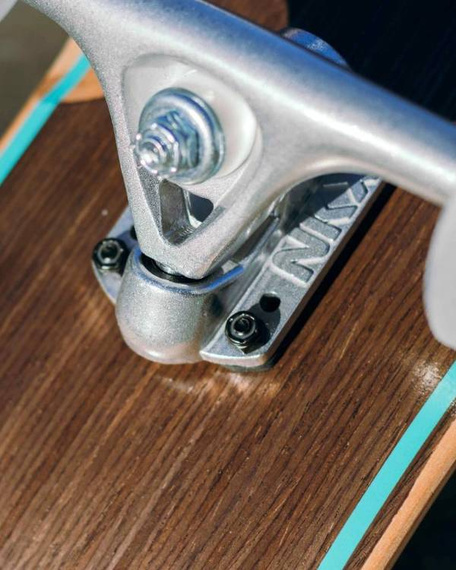 Longboard pentru dansatori NKX Geometric Walnut Green 117 cm