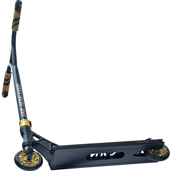 Performanță Scuter stradal ușor NKD GAS negru și aur wys. 85 cm