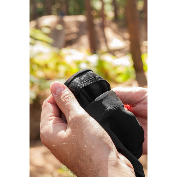 REKD Energy Garnituri cot negru