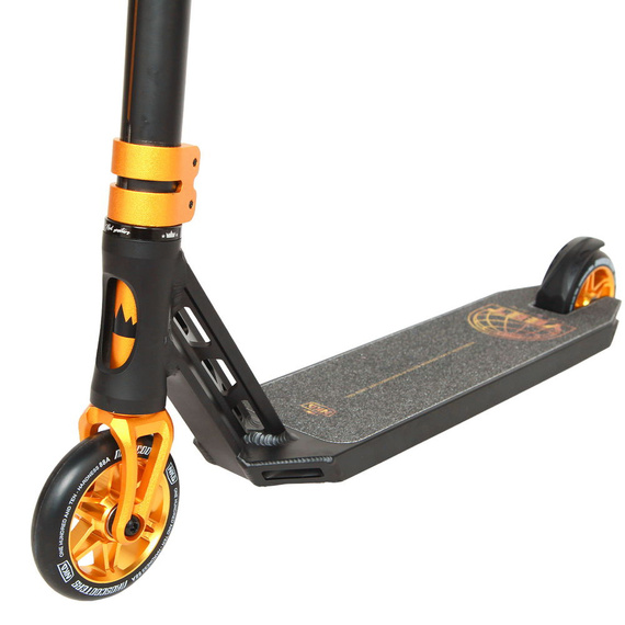 NKD YEET Stunt Scooter negru și auriu wys. 85 cm
