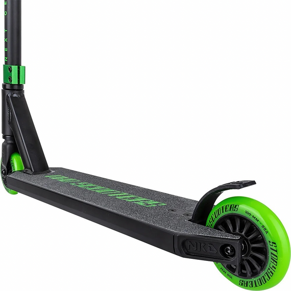 NKD Următoarea generație verde-negru de înaltă performanță din aluminiu scuter ușor pentru călăreți tineri. 79,4 cm