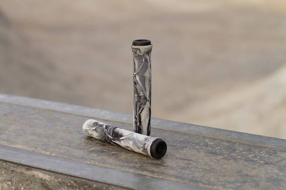 Mânere de performanță pentru scutere Slamm Team Swirl Bar Grips Urban Grey 165 mm