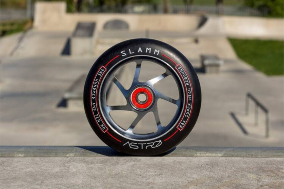 Roată de scuter SLAMM 110mm ASTRO Titanium