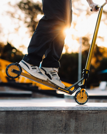 Root Industries Honeycore Black Pro Scooter Wheels 2-Pack Gold Rush Gold 120 mm (2 buc).)