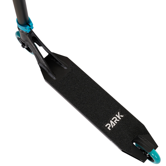 NKD Park Stunt scuter negru și albastru wys. 84 cm