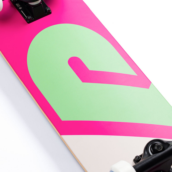 Skateboard complet Urban Sports cu logo roz 8.0"