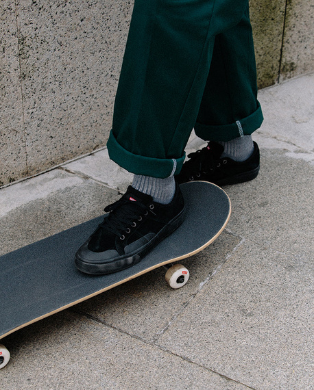 GLOBE Goodstock Skateboard negru Camo 8.5"