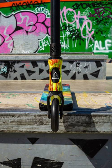 Scuter de performanță 86.5 cm SLAMM Strobe V4 Surge