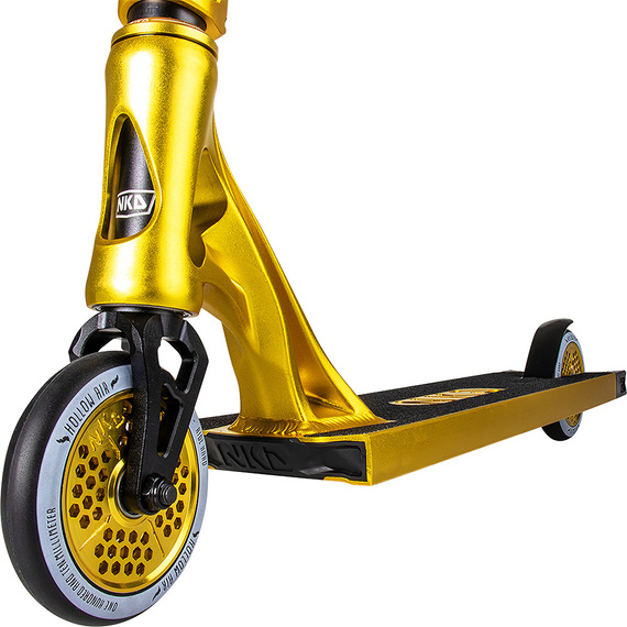 Performanță Scooter mare aluminiu ușor Platformă largă NKD Turbine Bull Gold Gold Înălțime 87 cm
