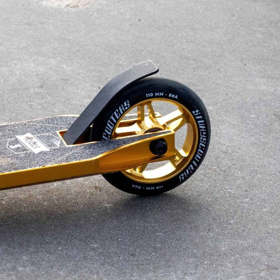 Story High Roller Scooter de performanță roz Wys. 84 cm