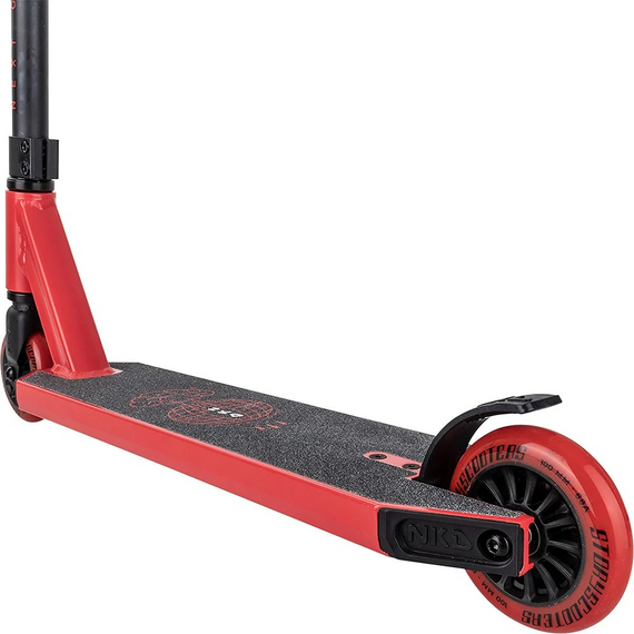 NKD Next Generation Roșu-Negru Aluminiu de înaltă performanță Scuter ușor pentru călăreți tineri. 79,4 cm