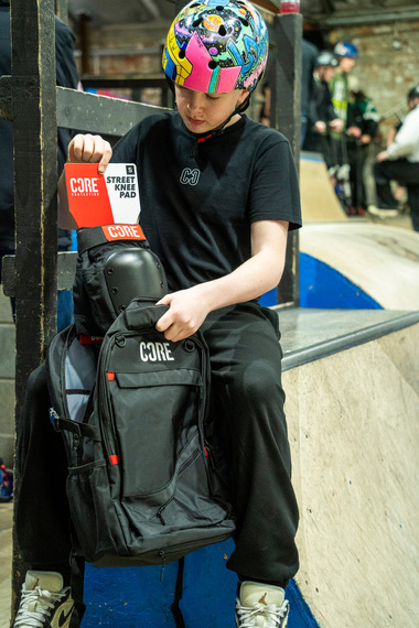 Protecții pentru genunchi CORE Street Skate Knee Pads Negru-Gri