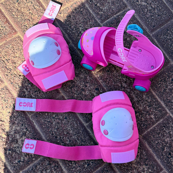 Set de protecții pentru copii CORE Kids Protection Junior Skate Triple Pad Set Roz