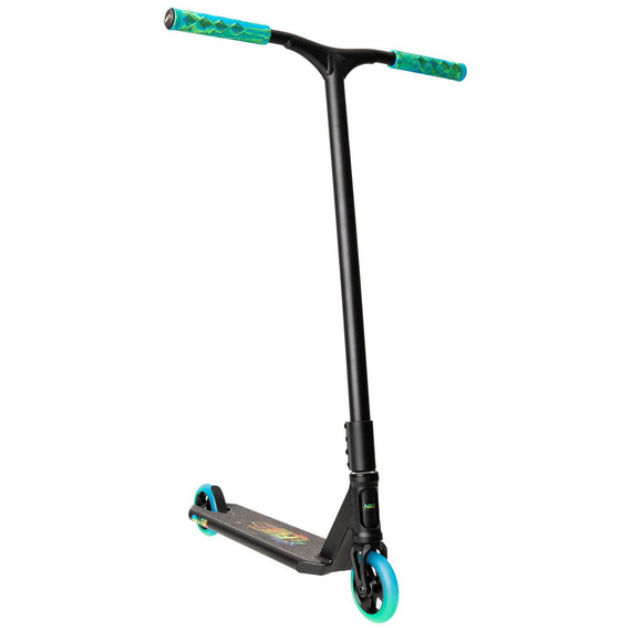 Scuter de performanță NKD Fuel verde / albastru wys. 92 cm