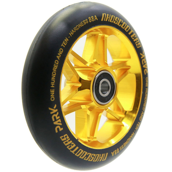 NKD Park Stunt Scooter Roți negre și aurii 110 mm