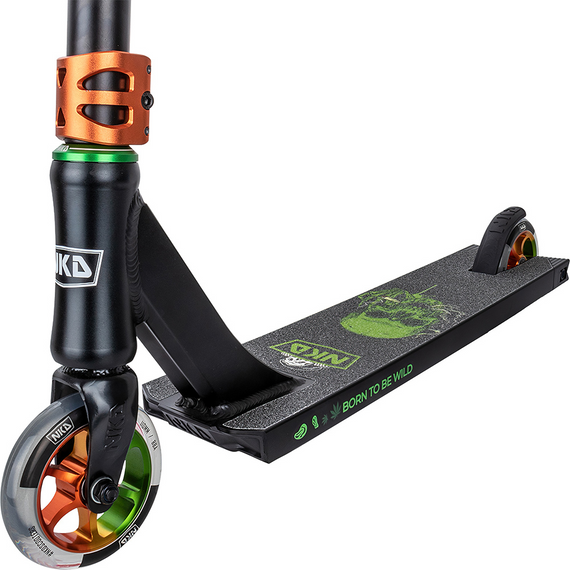 Scuter de înaltă performanță NKD Rally V4 Rasta. 79 cm