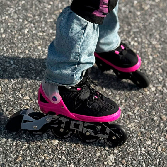 Patine în linie reglabile Story Motion Black Pink și Rainbow