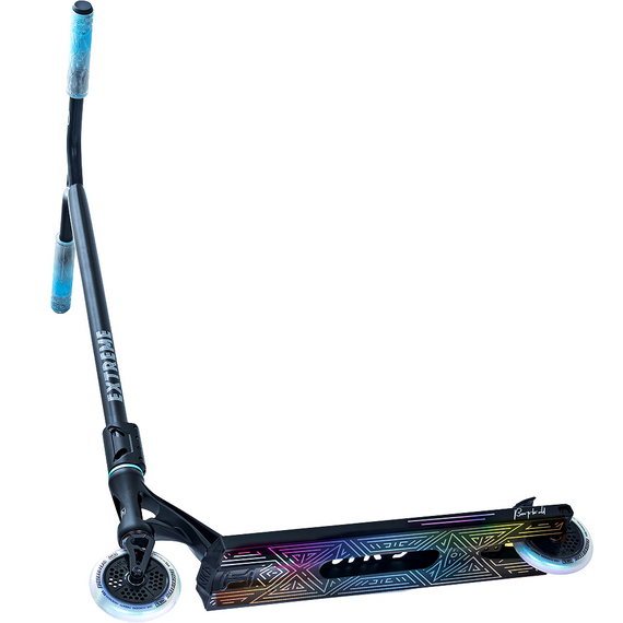 Scuter de performanță NKD Extreme Wys negru și argintiu. 91 cm