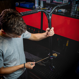 Service scuter: asamblarea unui scuter complet