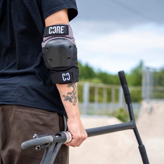 Protecții pentru coate CORE Street Elbow Pads Negru-Gri