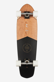 Cruiser GLOBE Big Blazer 32" negru Cherry skateboard