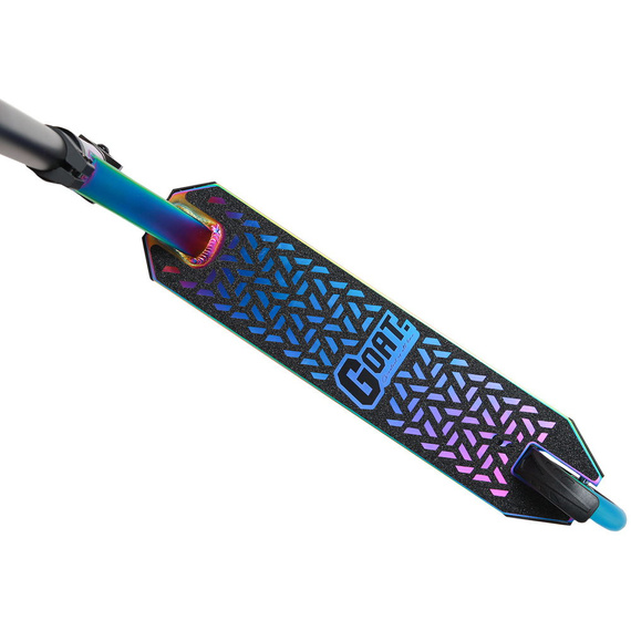 NKD GOAT Stunt Rainbow scuter wys. 83 cm