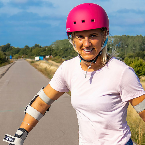 Cască de skateboard NKX Brain Saver Raspberry