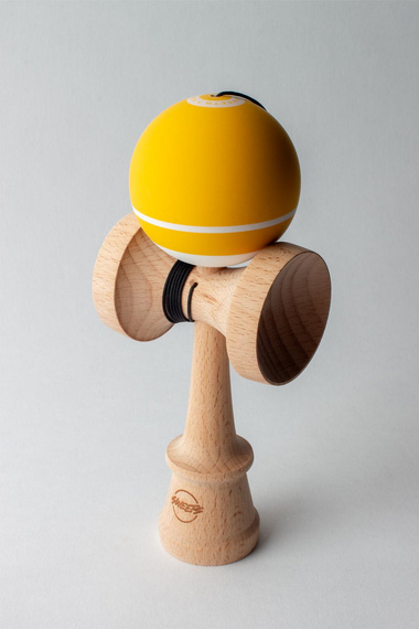 Kendama Sweets Kendamas Tracker Galben