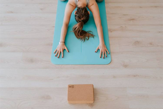 Happy Yoga Set: TPE 6 mm ECO non-alunecare Yoga Mat + 2x Cork Yoga Block