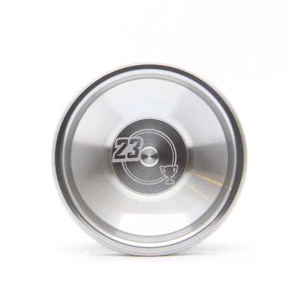 Yoyo pentru utilizatori avansați YoYoFactory Miracle Silver (jantă din aluminiu)