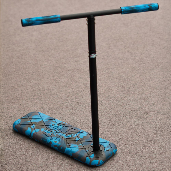 NKD PRO 7.5 "Trampolină Scooter negru și albastru Army wys. 60-90 cm